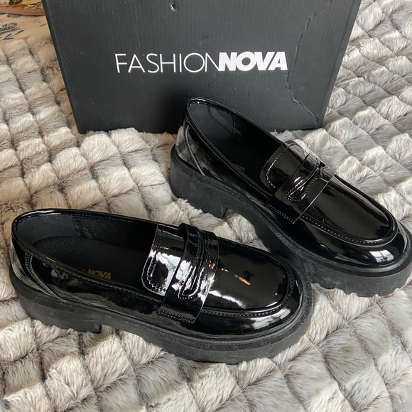 NIB Fashion Nova Loafers - Picture 5 of 8